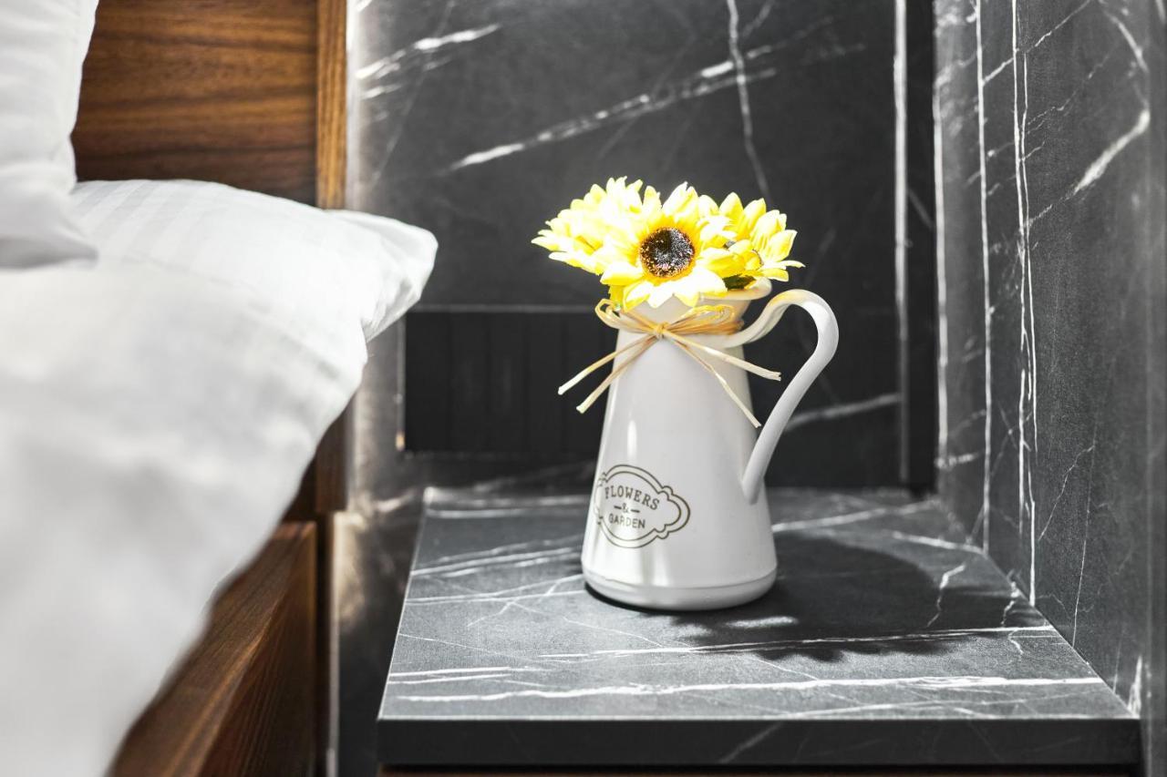 Mim Apartments Skopje Ngoại thất bức ảnh