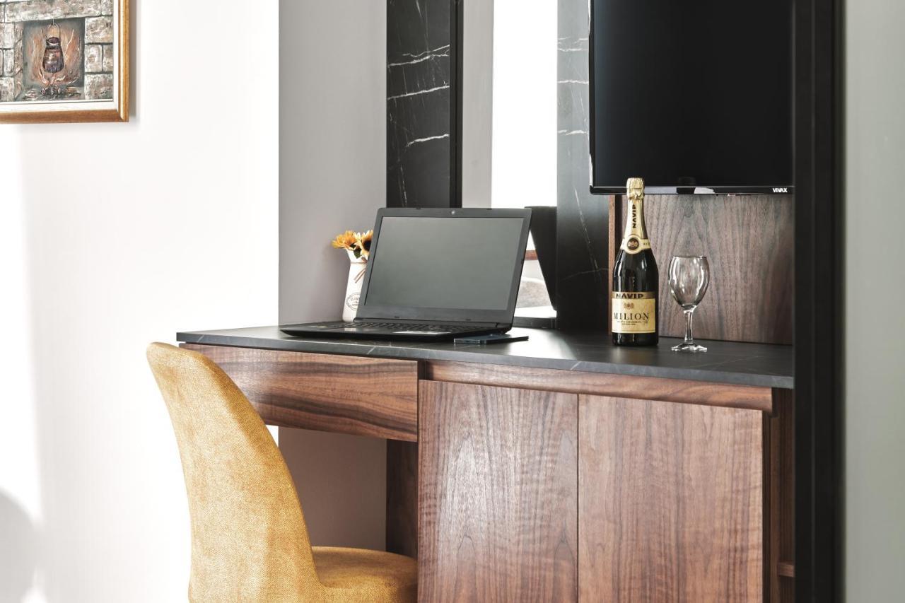 Mim Apartments Skopje Ngoại thất bức ảnh