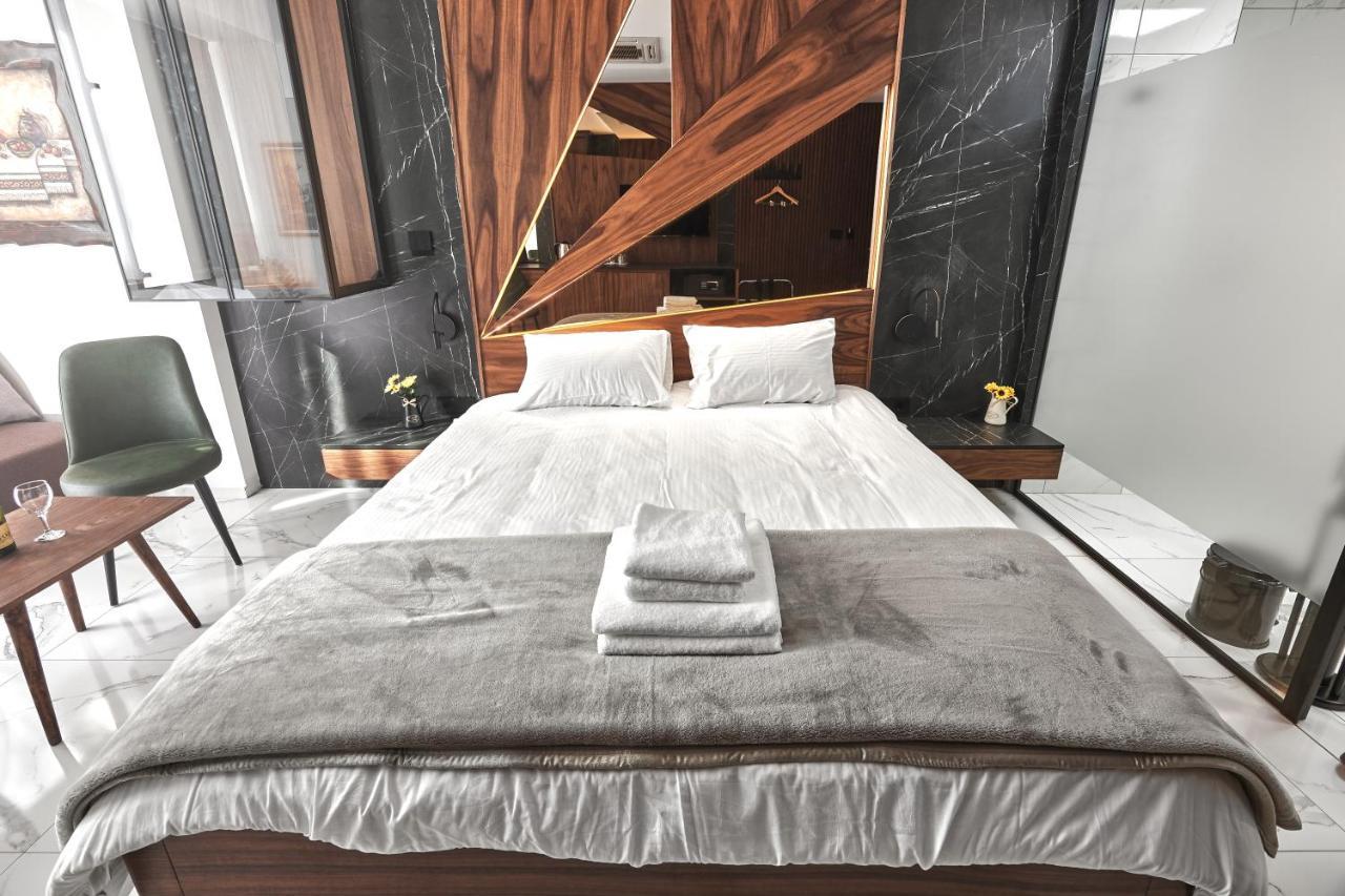Mim Apartments Skopje Ngoại thất bức ảnh