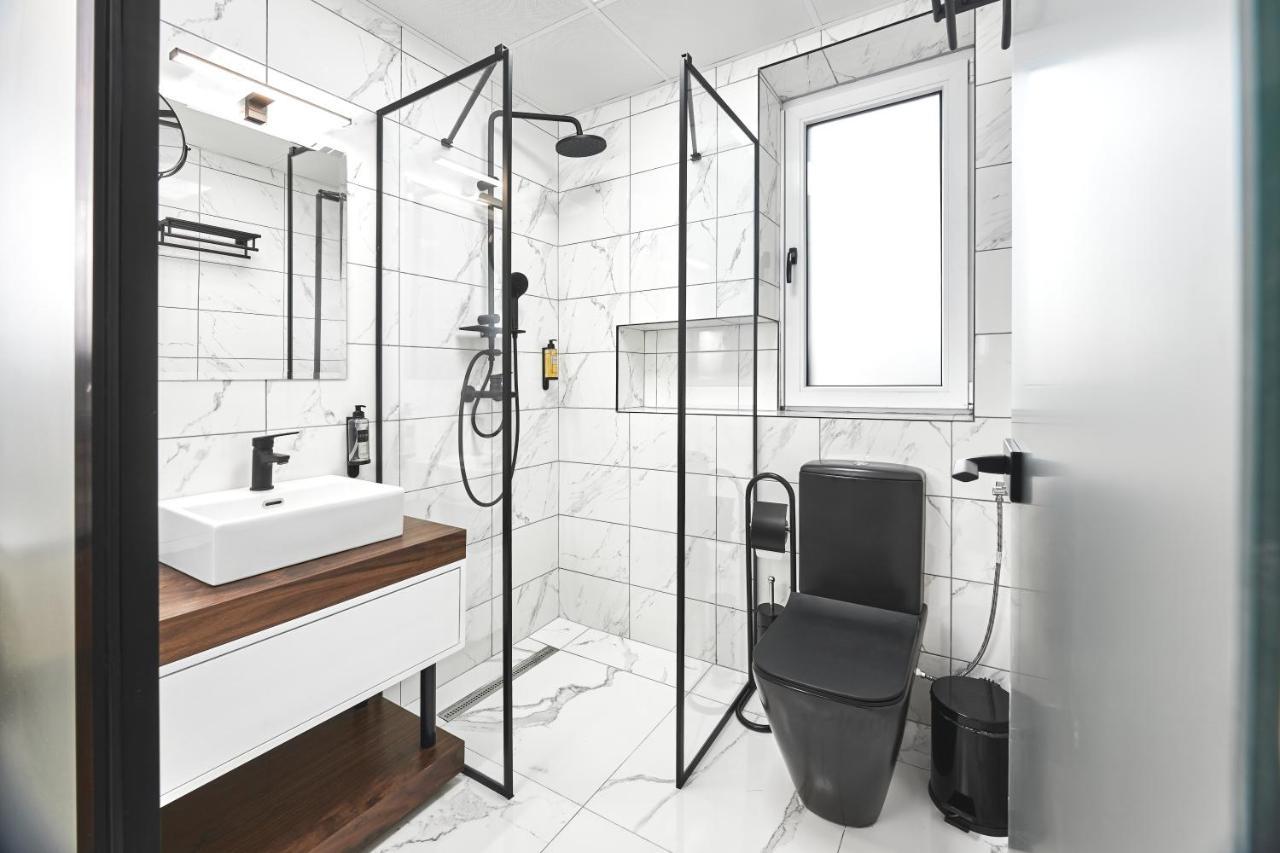 Mim Apartments Skopje Ngoại thất bức ảnh