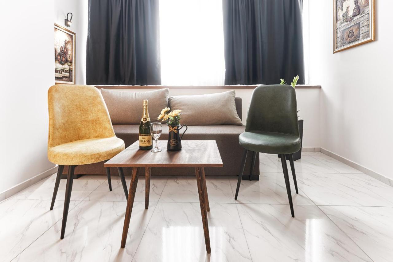 Mim Apartments Skopje Ngoại thất bức ảnh